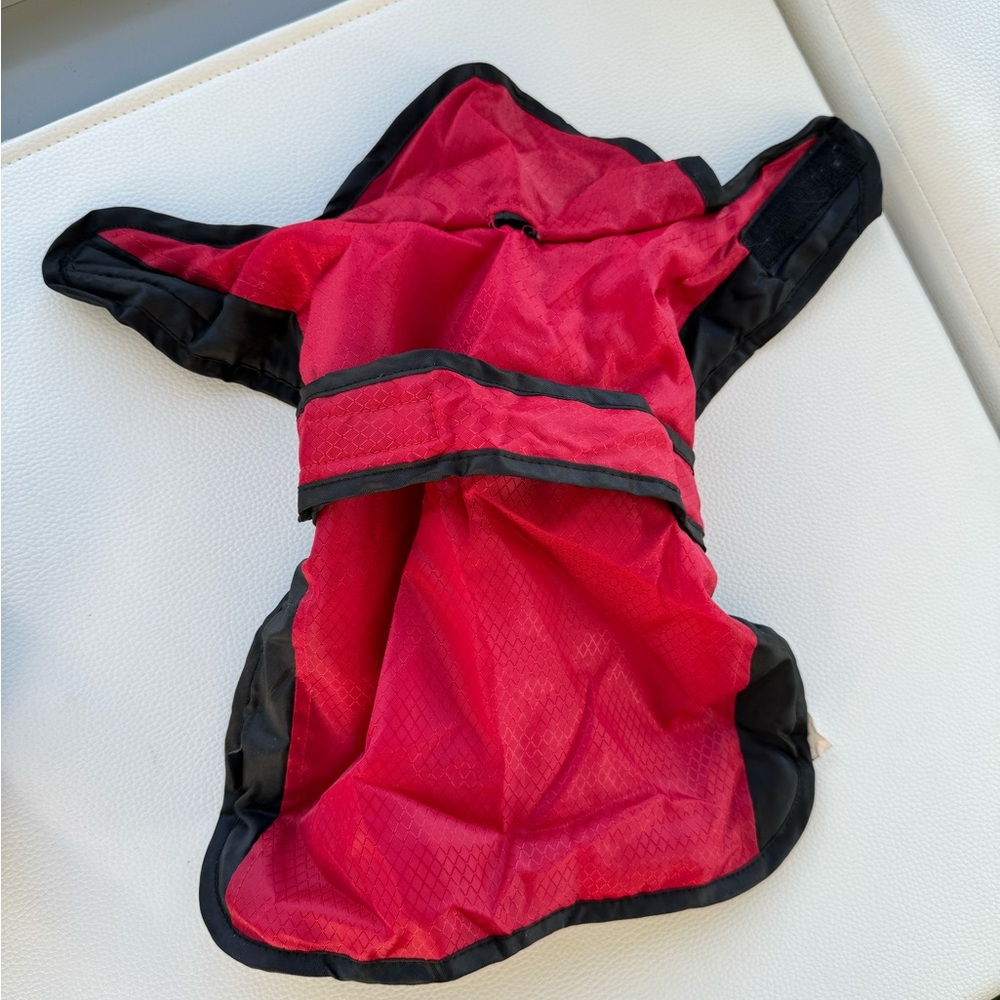 Dog rain coat. Fashion for pets
